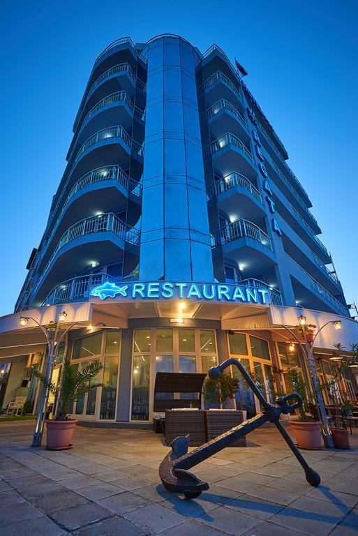 Family Hotel Regata Pomorie Extérieur photo