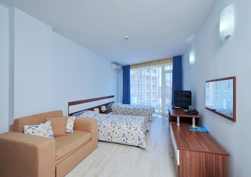 Family Hotel Regata Pomorie Extérieur photo